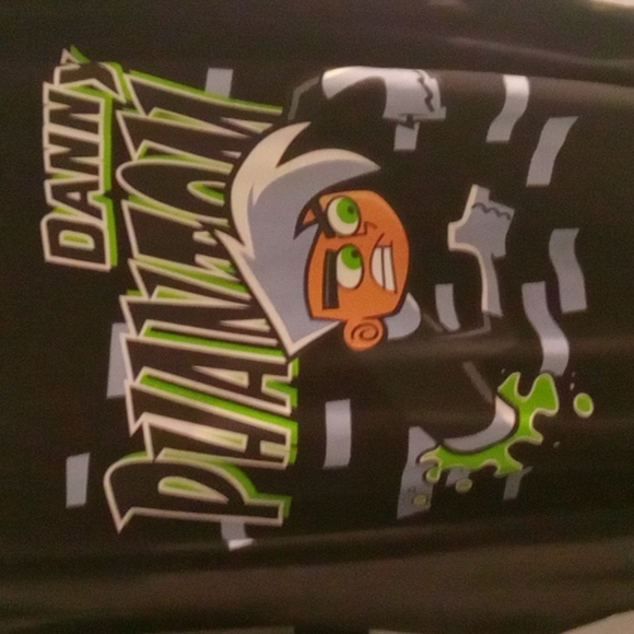 Danny Phantom Coming Through Brick Wall T Shirt - Picture 2 of 2